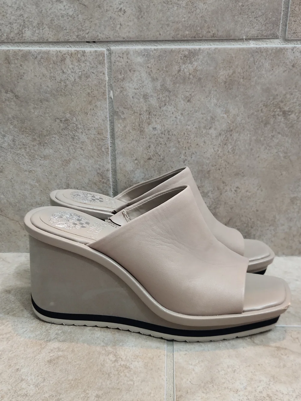 Vince Camuto Wedges